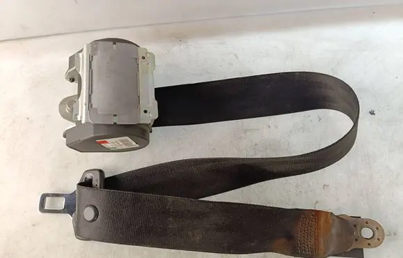 Audi A4 S4 B7 8E 8H Rear seatbelt 8E5857805D