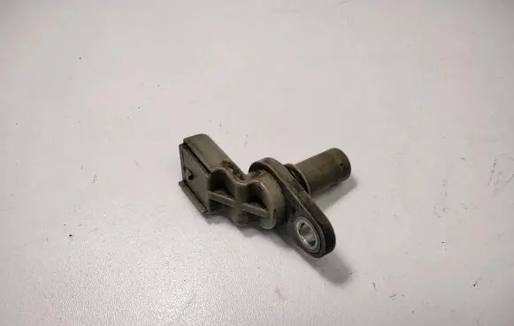 Ford Mondeo MK IV Camshaft position sensor 5M5112K073AA