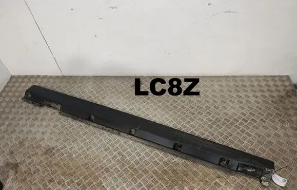 Volkswagen PASSAT CC Sill 