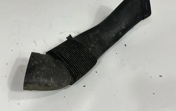 BMW X6 F16 Air intake duct part 8514007
