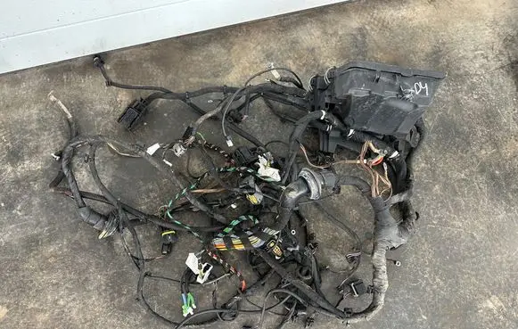Mercedes-Benz B W246 W242 Engine installation wiring loom