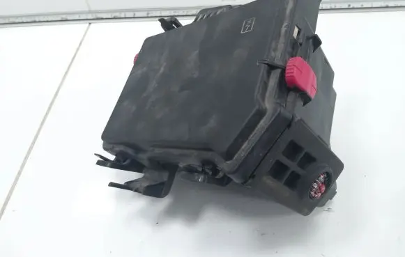 Renault Zoe Fuse module 284B03164R