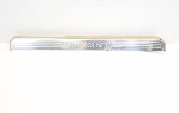 Mercedes-Benz S W221 Front sill trim cover A2216800135