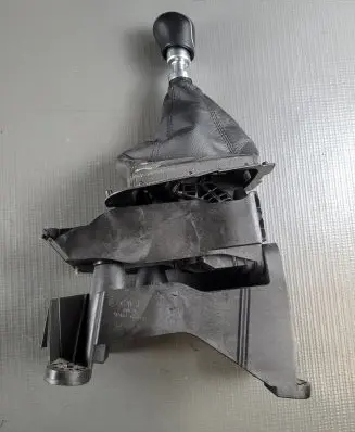 Ford Ecosport Gear shifter/selector 00155077 201709230682