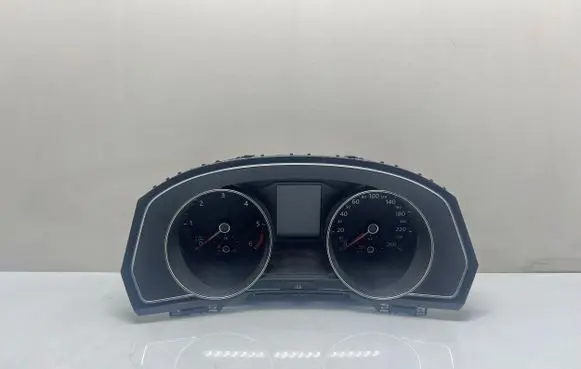 Volkswagen PASSAT B8 Speedometer (instrument cluster) 3G0920751