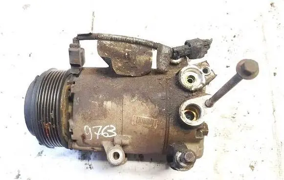 Ford Focus Air conditioning (A/C) compressor (pump) 8fk351272681