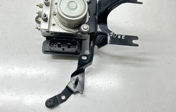 Nissan Juke I F15 ABS Pump 476601KC1A TD8405 A98000B40