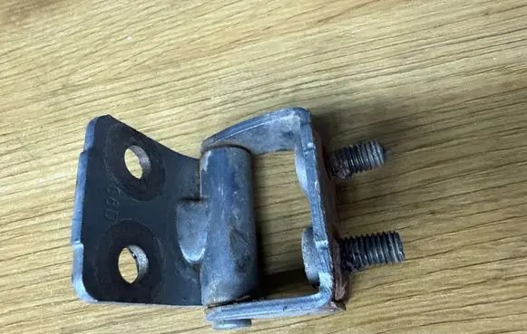 Honda Civic Tailgate/trunk/boot hinge