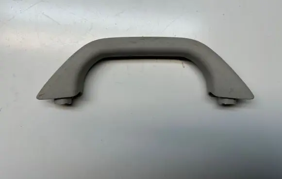 Volkswagen Amarok Front interior roof grab handle