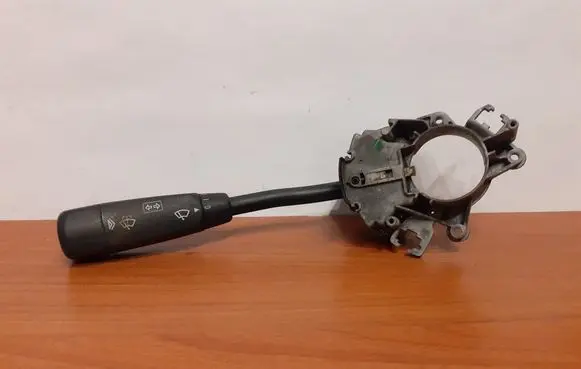 Mercedes-Benz E W210 Indicator stalk A2105450110 01401410