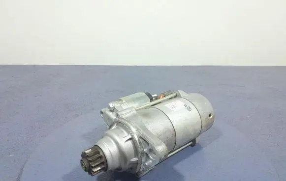 Skoda Octavia 985 Starter motor 02M911024B