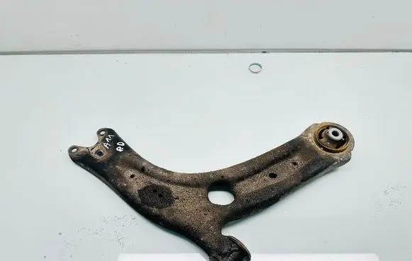 Volkswagen Touran III Front lower control arm/wishbone 