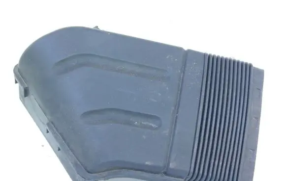 Audi A4 S4 B7 8E 8H Air intake duct part 8E0129617D
