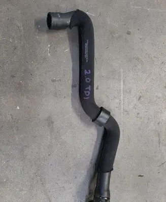 Engine coolant pipe/hose