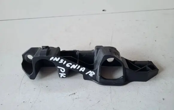 Opel Insignia B Front bumper mounting bracket 39145051