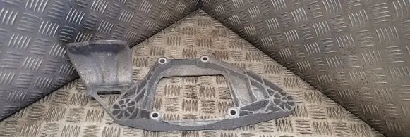 Audi Q5 SQ5 Rear differential/diff mount bracket 8K0599287G