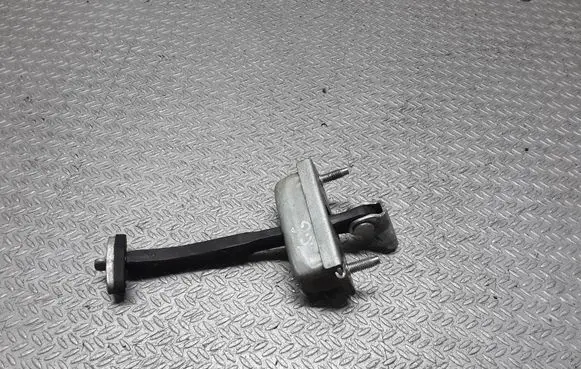 Toyota Verso Rear door check strap stopper
