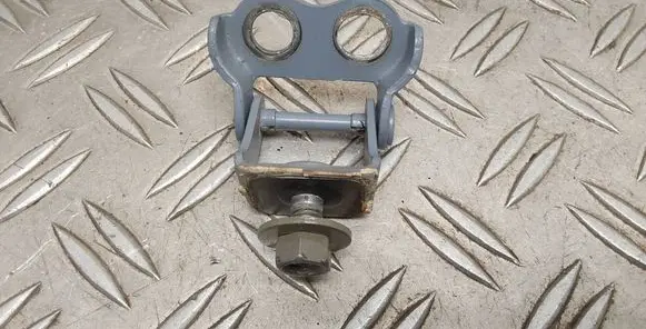 Toyota Yaris Tailgate/trunk/boot hinge 
