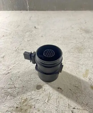 BMW 1 E81 E87 Mass air flow meter 7788743 0281002567