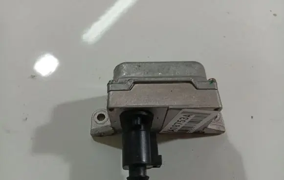 Volkswagen Golf V ESP acceleration yaw rate sensor 1K0907655B