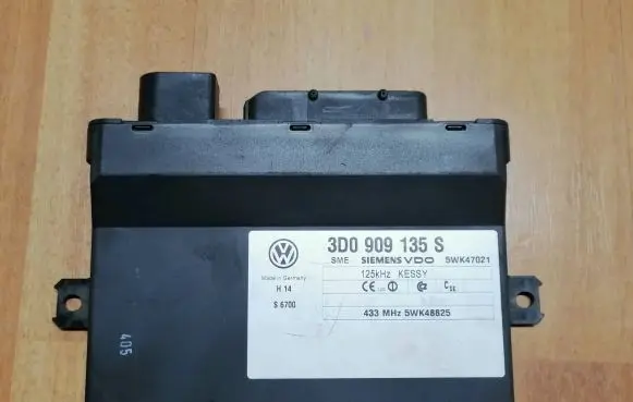 Keyless (KESSY) go control unit/module