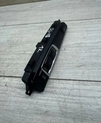 BMW 5 GT F07 Parking (PDC) sensor switch 9202951 10014197 10755210