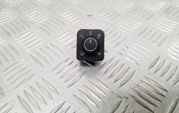 Volkswagen Tiguan Wing mirror switch 3G0959565C