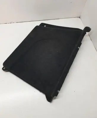 Trunk/boot side trim panel