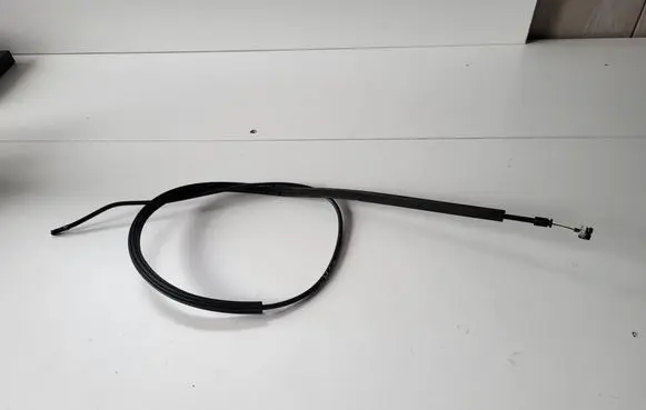 Volkswagen Tiguan Engine bonnet/hood lock release cable 