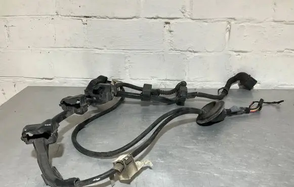 BMW 5 F10 F11 Handbrake wiring loom/harness 9242173