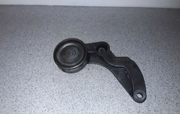 BMW 5 E39 Generator/alternator bracket 11282248561 2248561