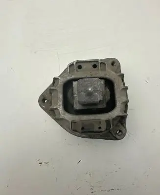 BMW 7 F01 F02 F03 F04 Engine mount bracket 6851264 C2036040