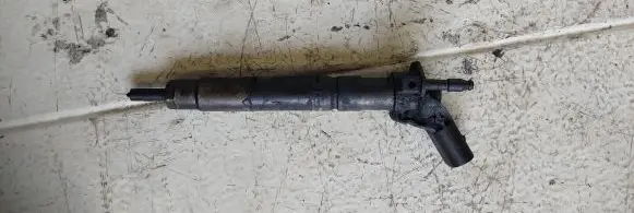 Mercedes-Benz ML W164 Fuel injector