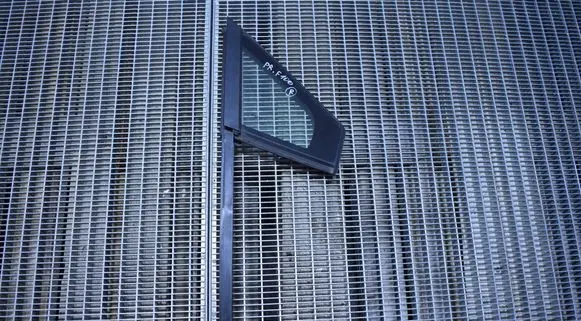 Renault Clio IV Front door vent window glass four-door 43R004025