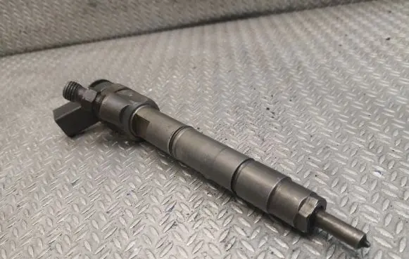 Mercedes-Benz A W169 Fuel injector 6400700787