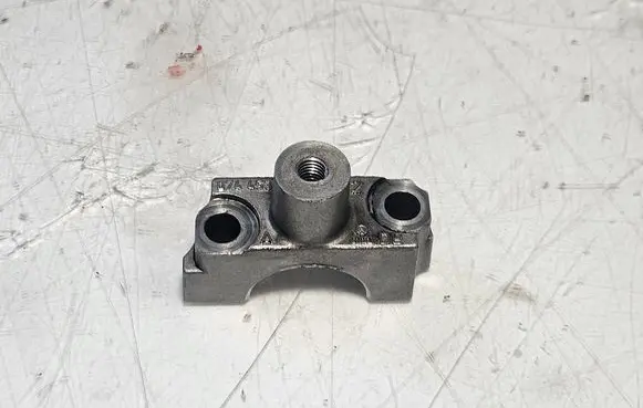 Volkswagen Crafter Camshaft holder 074453