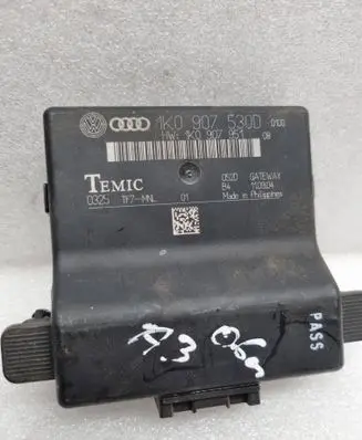 Audi A3 S3 8P Gateway control module 1K0907530D