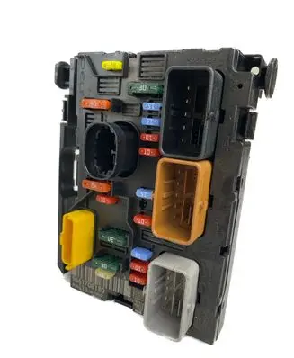 Peugeot 207 Fuse box set 9661708180 BSML10