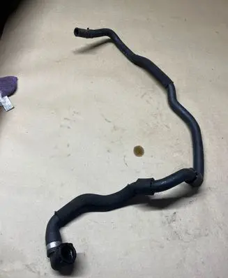 BMW 5 F10 F11 Engine coolant pipe/hose 8375796
