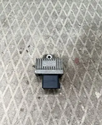 Nissan Micra Glow plug pre-heat relay 7700115076