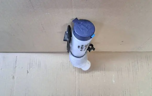 Fiat Ducato Window washer liquid tank fill tube B805