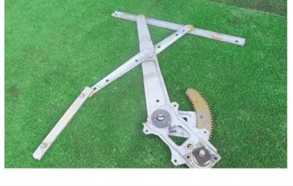 Isuzu Trooper Rear door manual window regulator 