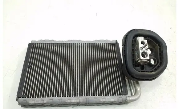 Mercedes-Benz E C207 W207 Air conditioning (A/C) radiator (interior) A2048300258