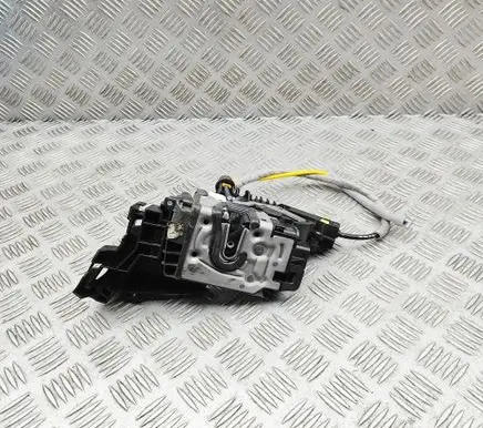 Mercedes-Benz CLS C257 Front door lock A2220063999 A0997208501