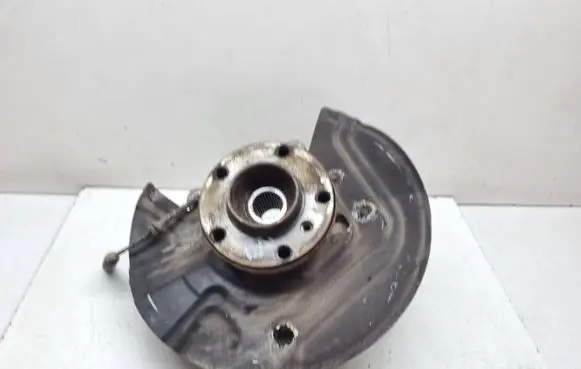 BMW X3 E83 Front wheel hub spindle knuckle 3450560