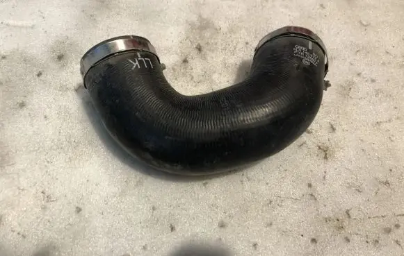 Audi Q7 4L Intercooler hose/pipe 4L0145972 4L0145972A
