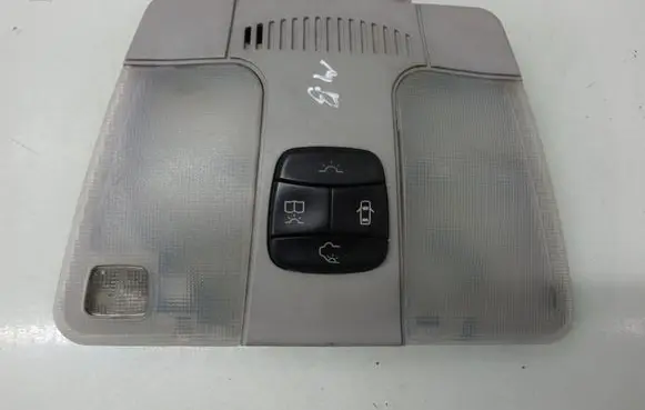 Mercedes-Benz E W210 Front seat light 