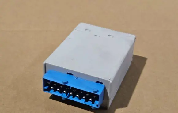 BMW Z3 E36 Window washer relay 61358366381 05012130 110187