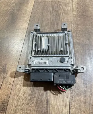 Mercedes-Benz C W204 Engine control unit/module A6519007500 A0064461540 28312735