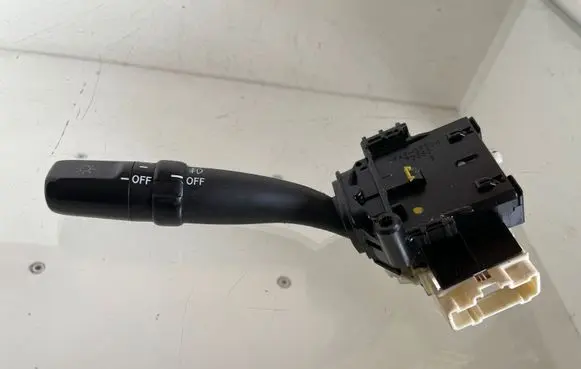 Toyota Corolla Verso AR10 Indicator stalk 173650